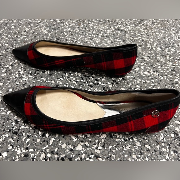 Michael Kors Checkered Flats - Picture 3 of 4